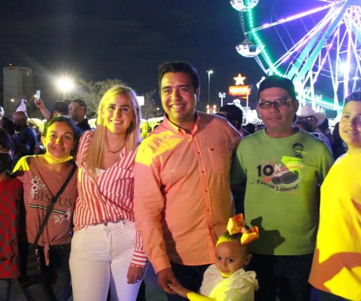 Festeja Nava a los papás