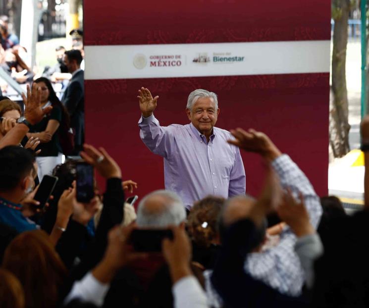 Llama Morena a AMLO el padre de los opositores