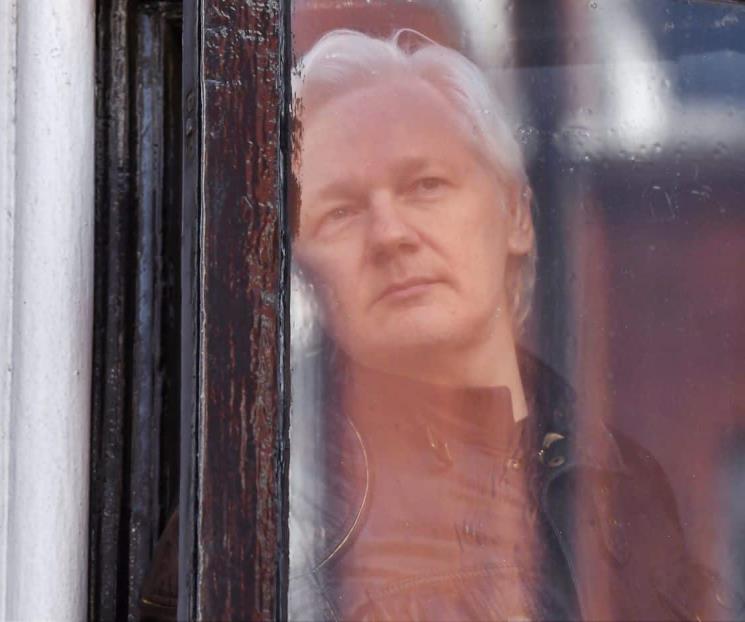 AMLO pedirá a Biden atender caso de Assange