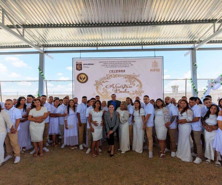 Se casan 50 parejas en el Penal de Apodaca Se casan 50 parejas en el Penal de Apodaca