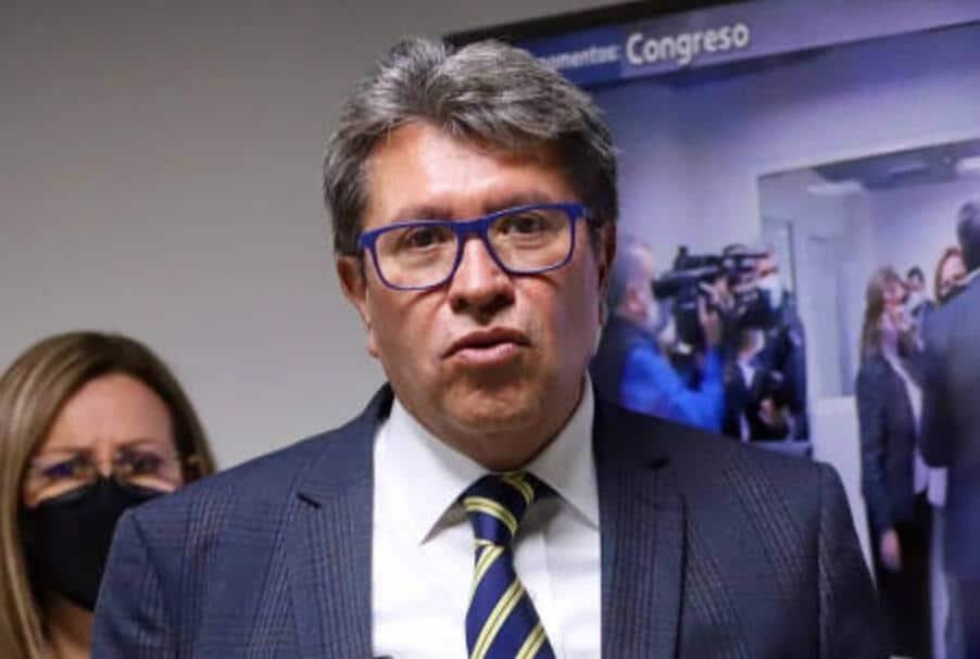 Amaga Monreal con salir de Morena
