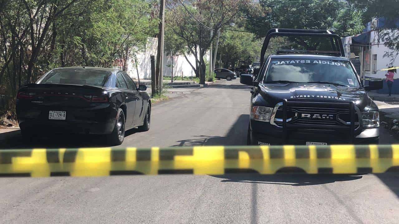 En el momento en que circulaba en su auto, un hombre fue ejecutado en calles de la Colonia Carmen Serdán