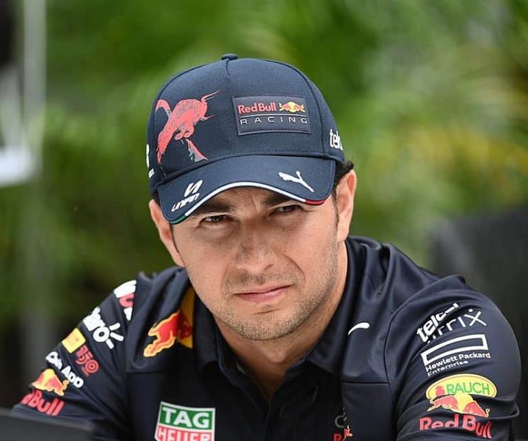 Quiere Checo remontarle a Max Quiere Checo remontarle a Max