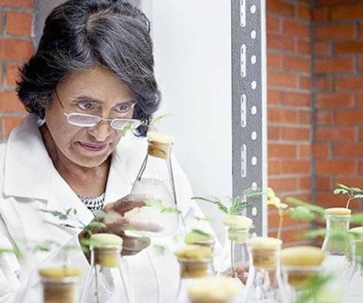 Celebran la ciencia de Esperanza Martínez