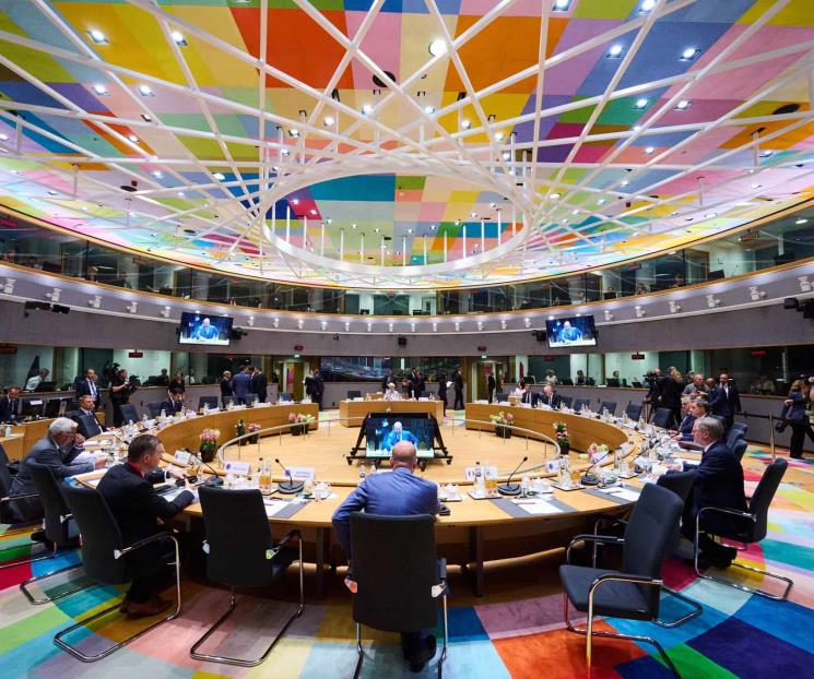 Da UE estatus de candidatos a Ucrania y a Moldavia