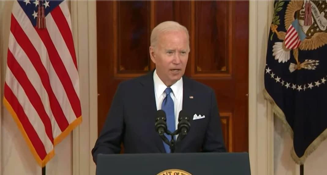 Corte arrebató un derecho fundamental, dice Biden