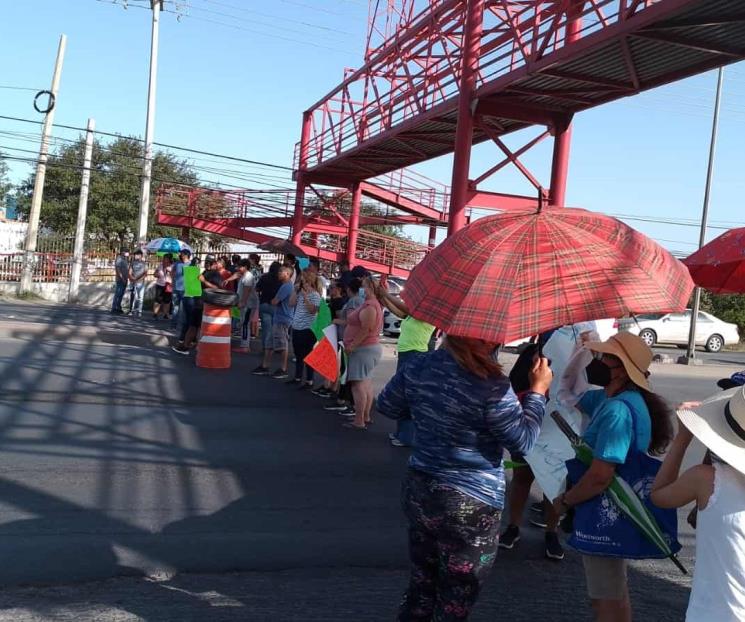 Repiten bloqueos y desquician vialidad Repiten bloqueos y desquician vialidad