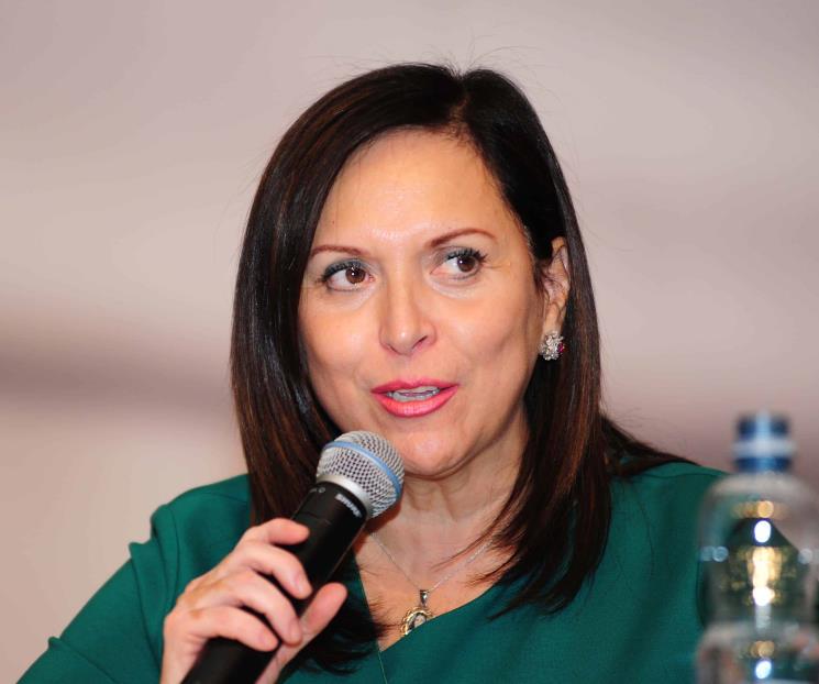Reconoce Cristina a elementos de la Cruz Verde
