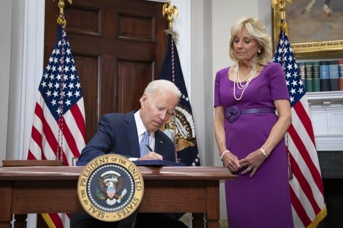 Firma Biden Ley sobre control de armas Firma Biden Ley sobre control de armas