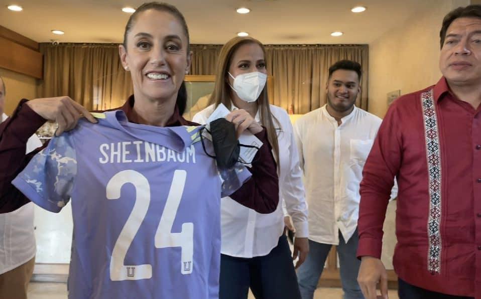 Presume Jefa de Gobierno de CDMX jersey de Tigres Femenil