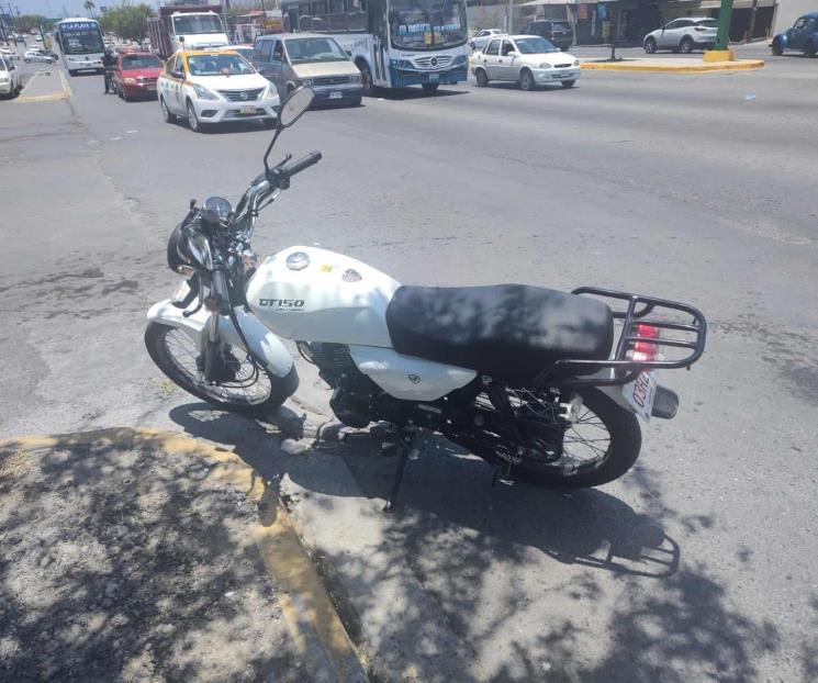 Roba moto y lo detienen