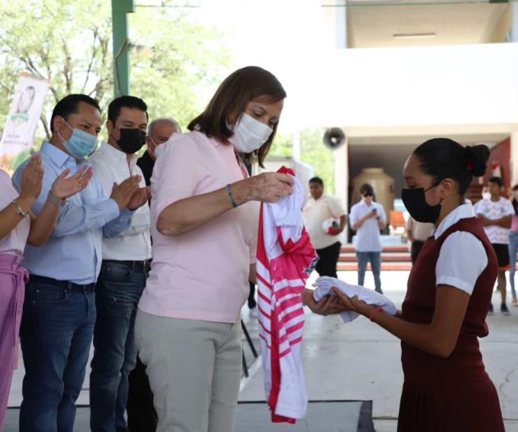 Realiza Monterrey la feria “Apúntate a la Escuela”