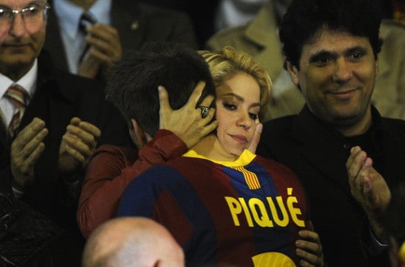 Piqué le dedica goles a Shakira durante la temporada 2010-2011