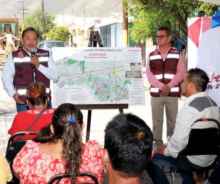 Siguen reconstruyendo vialidades en Escobedo