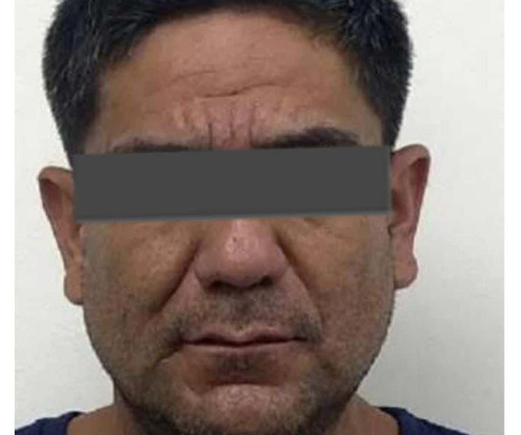Notifican a reo de orden de aprehensión