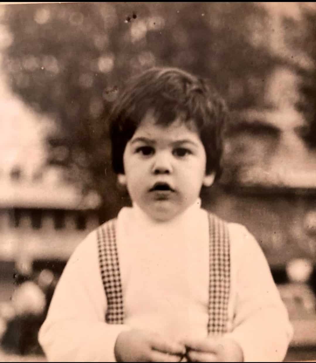 Fernando Martín Cacciamani Sevidio nació un 5 de abril de 1973 en Buenos Aires, Argentina.