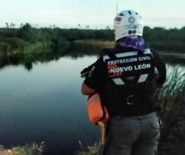 Entra a canal de agua y ya no sale Entra a canal de agua y ya no sale