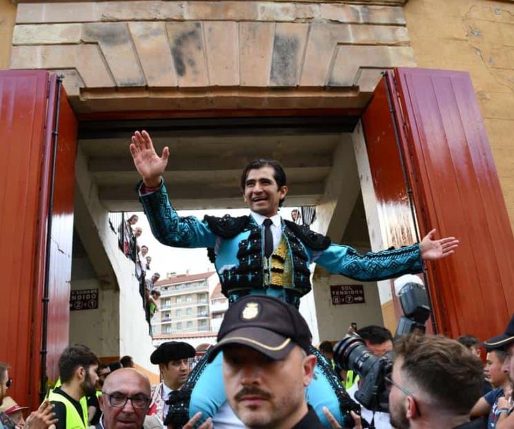 Triunfa torero mexicano en Soria, España