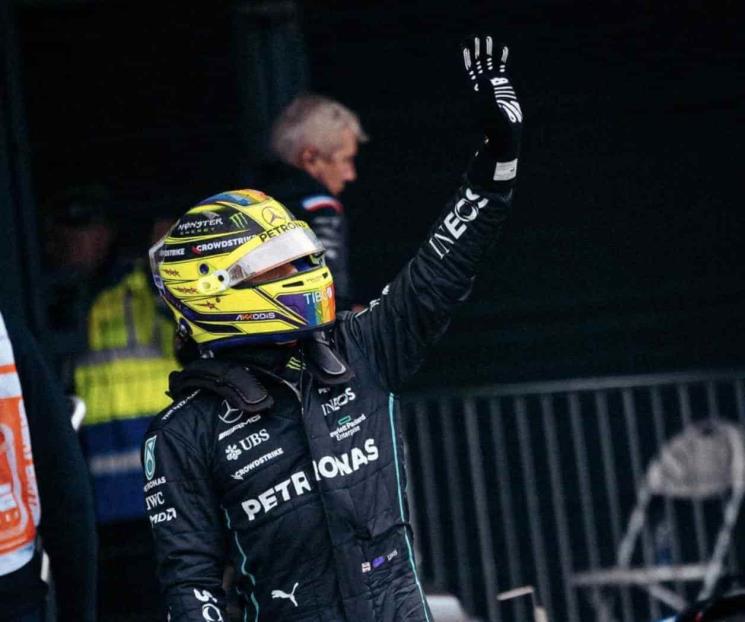 Desaprueba Hamilton abucheos a Verstappen