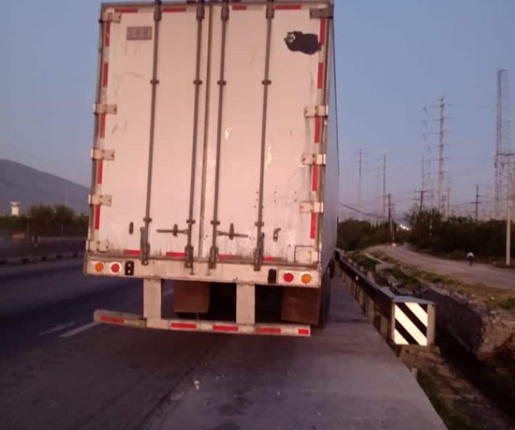 Rescatan a trailero secuestrado