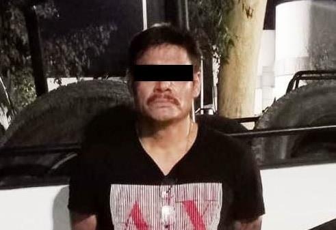 Arrestan a dos por posesión de droga