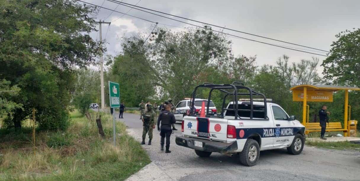 Encuentran a hombre asesinado dentro de auto en Hualahuises
