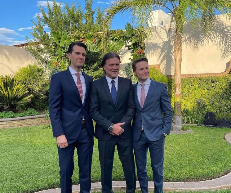 René Strickler compartió fotos de la boda LGBT+ de su hijo