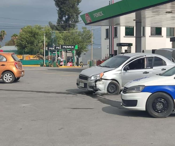 Estrella auto contra negocio