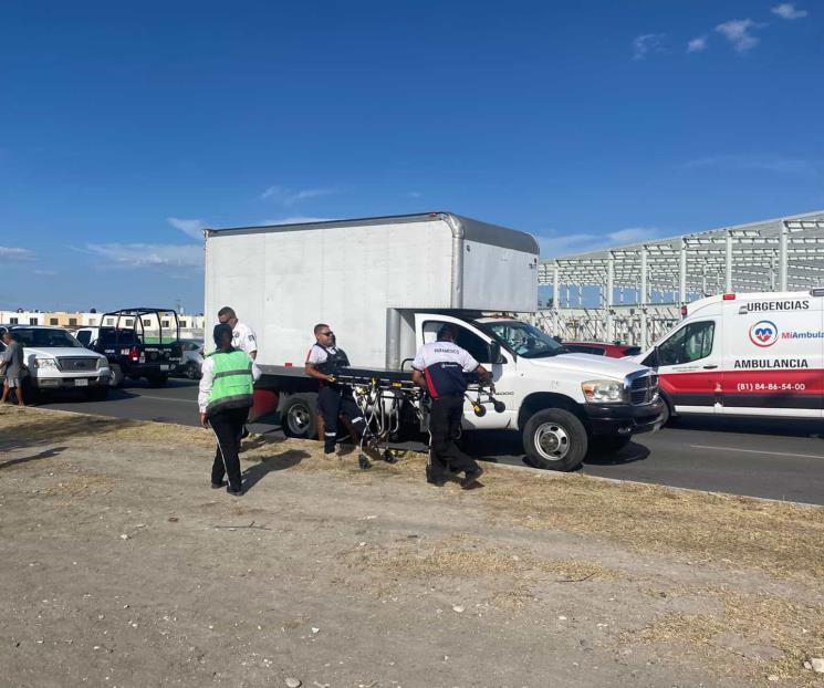 Vuelca patrulla de FC en Apodaca