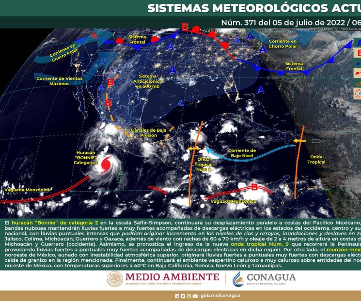 Huracán Bonnie, categoría 2, frente a costas de Guerrero Huracán Bonnie, categoría 2, frente a costas de Guerrero
