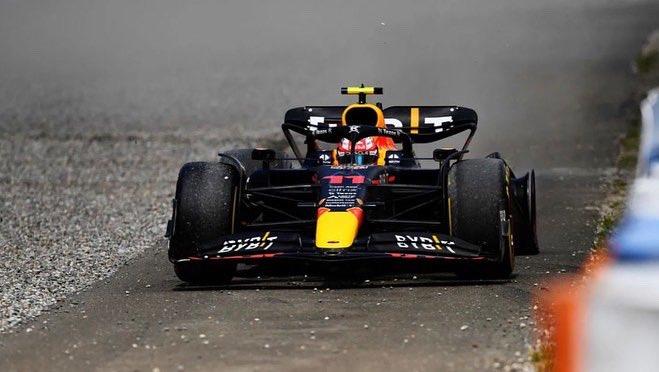 Gana Leclerc en Austria; abandona Checo Pérez Gana Leclerc en Austria; abandona Checo Pérez