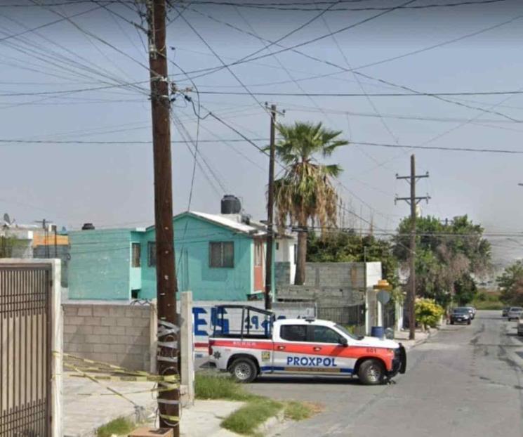 Asaltan casa en Escobedo, se llevan dinero y autos