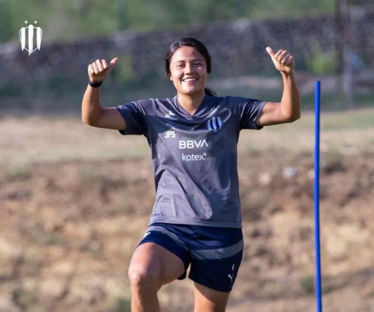 Recuperan Rayadas a Rebeca Bernal Recuperan Rayadas a Rebeca Bernal