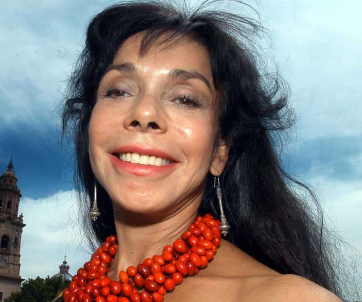 Dan adiós a Meche Carreño Dan adiós a Meche Carreño