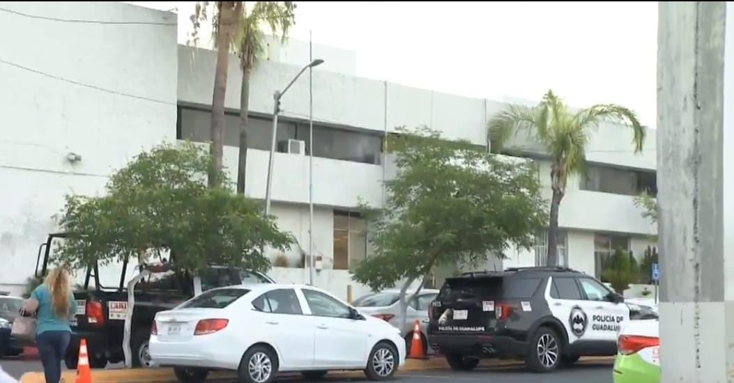 Se dispara policía de Guadalupe tras caerse Se dispara policía de Guadalupe tras caerse