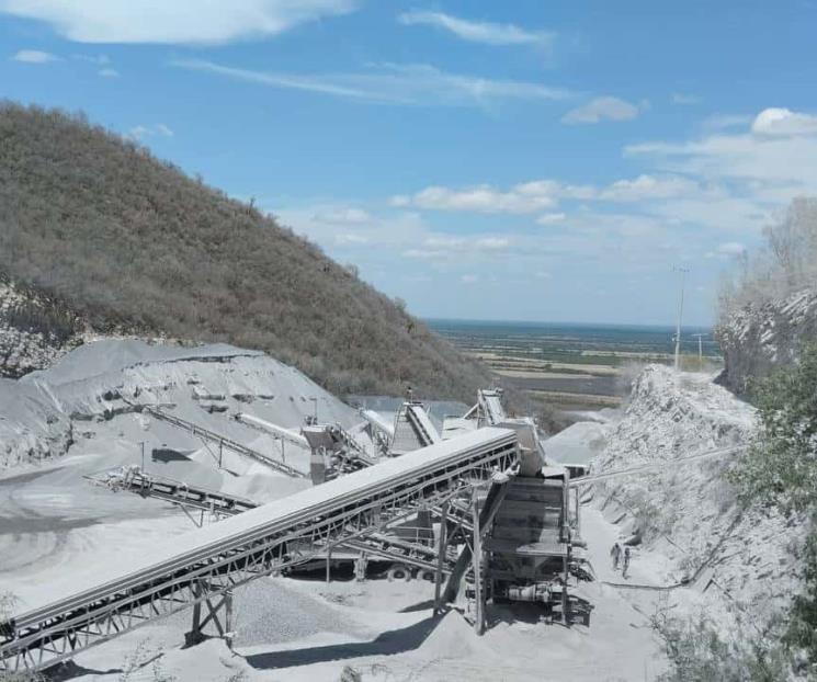 Suspenden pedrera por explotación de Río Pesquería Suspenden pedrera por explotación de Río Pesquería