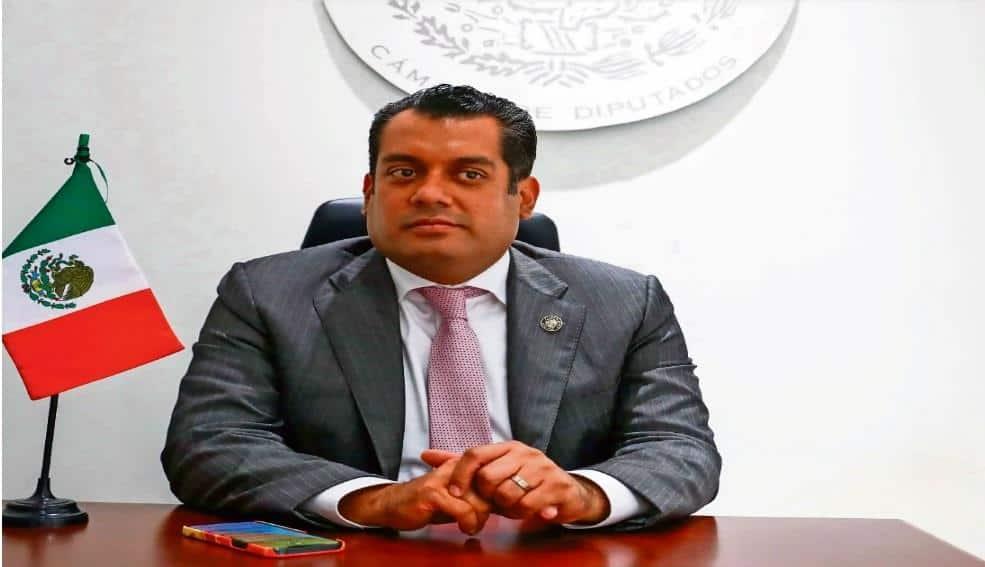 Dan de baja a morenista por acudir a reunión de Alito