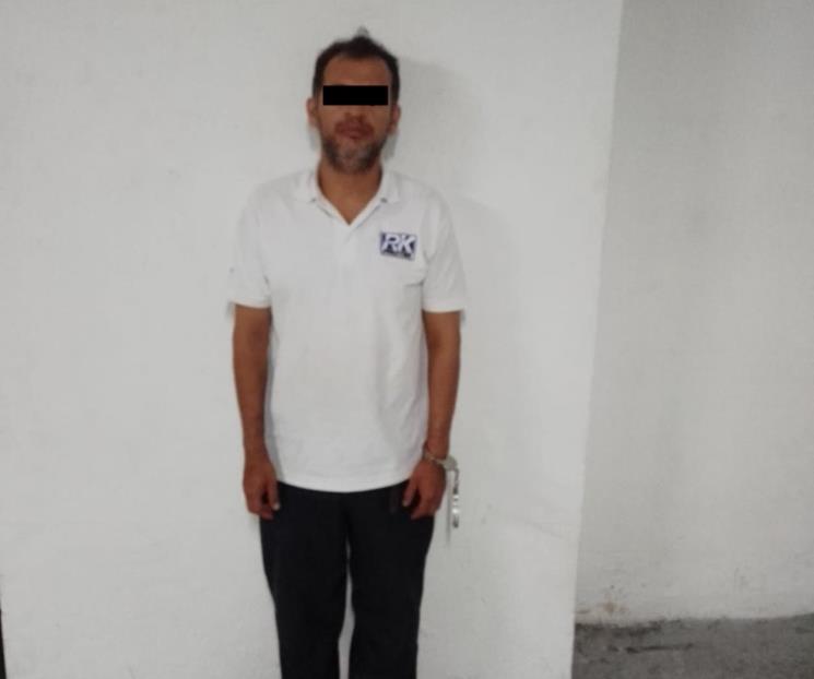 Cae por robar efectivo dentro de farmacia