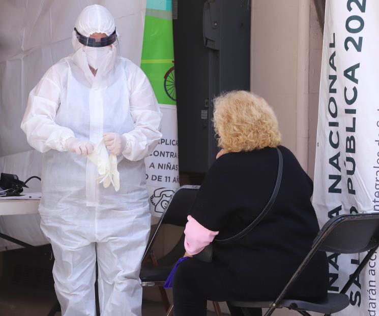 Gatell afirma que Covid sigue con tendencia de reducción