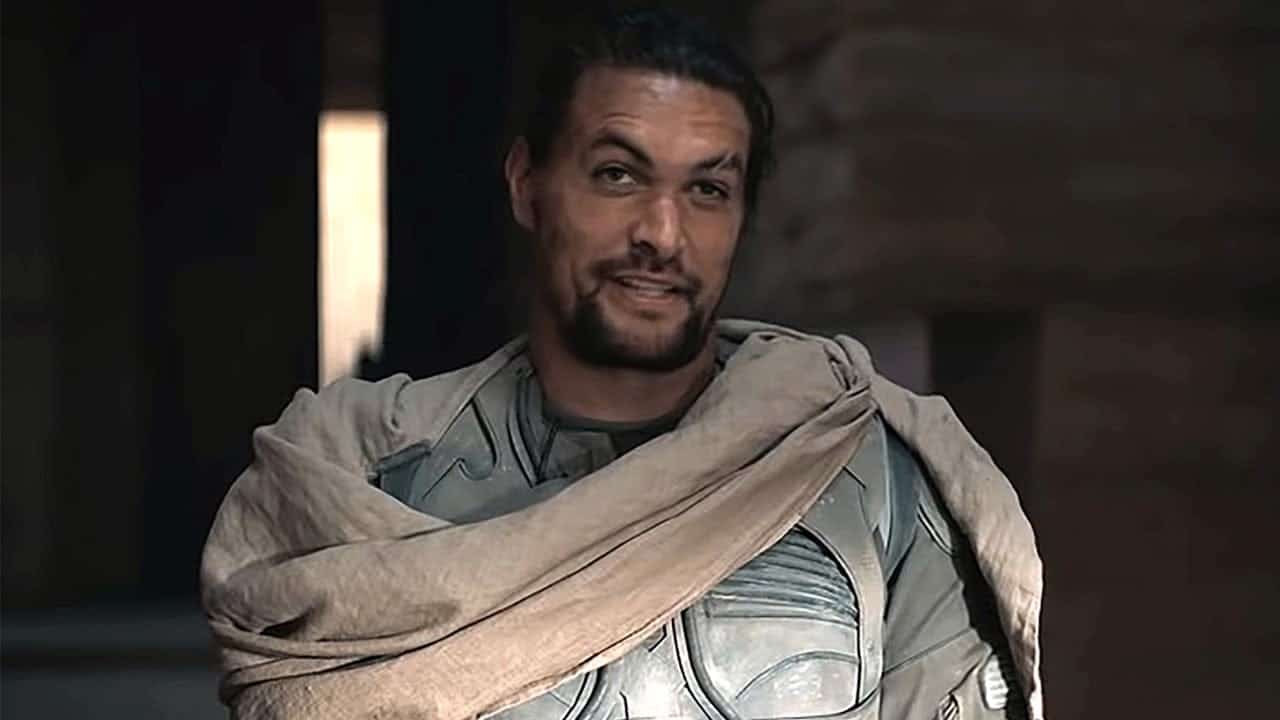 Momoa también tuvo un papel secundario en Duna, la nueva adaptación del libro de Frank Herbert (2021)