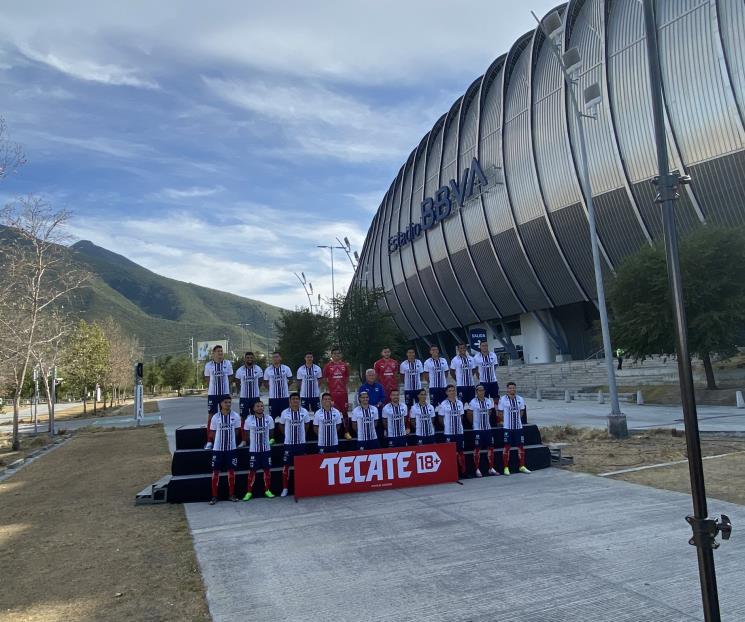 Se toman Rayados foto con ausencias