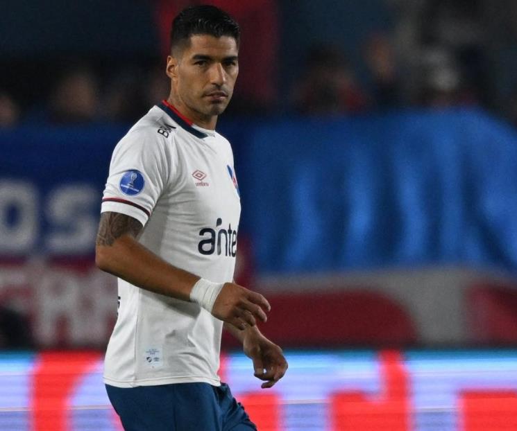 Debuta Luis Suárez con el Nacional de Uruguay
