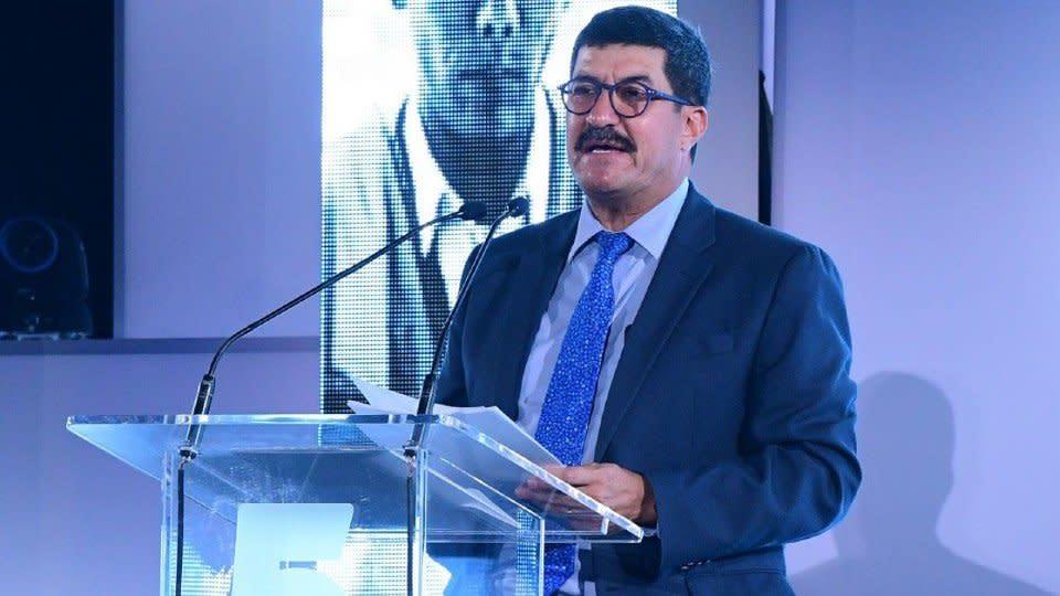 Avalan juicio político contra Javier Corral