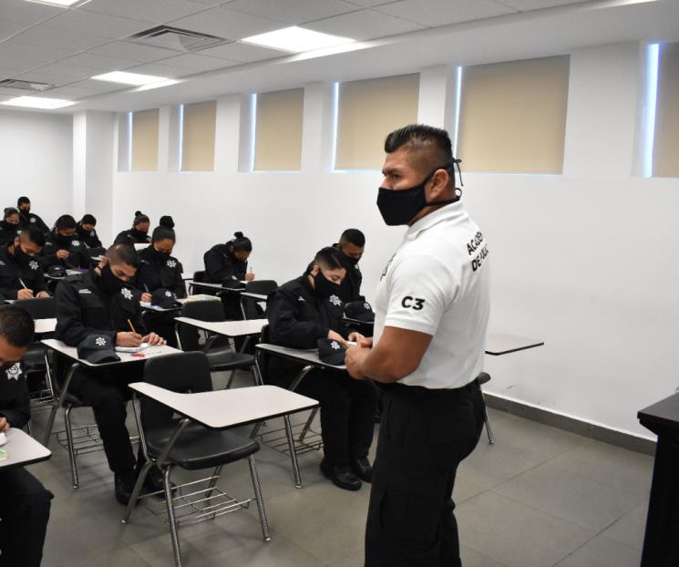 Intensifican en Monterrey campaña de reclutamiento policial Intensifican en Monterrey campaña de reclutamiento policial