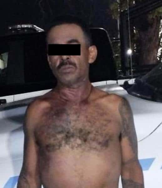 El ruido que hacía para hacer un boquete y poder entrar a una bodega, al parecer para robar, lo delataron y poco después fue arrestado