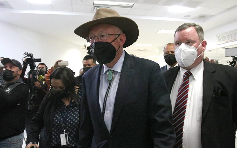 Inicia Ken Salazar gira en el sureste