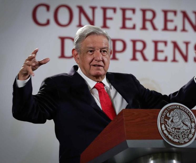 Reconoce AMLO robos en plataformas de Pemex