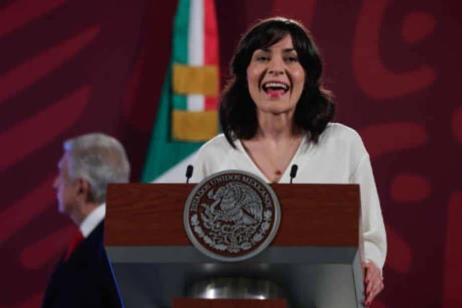 Alertan por perfiles falsos de AMLO y otros funcionarios