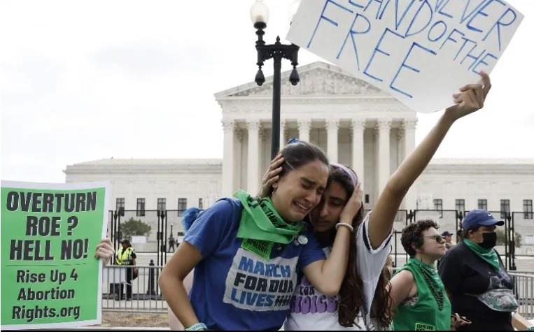 Kansas vota sobre el aborto, una prueba para Estados Unidos