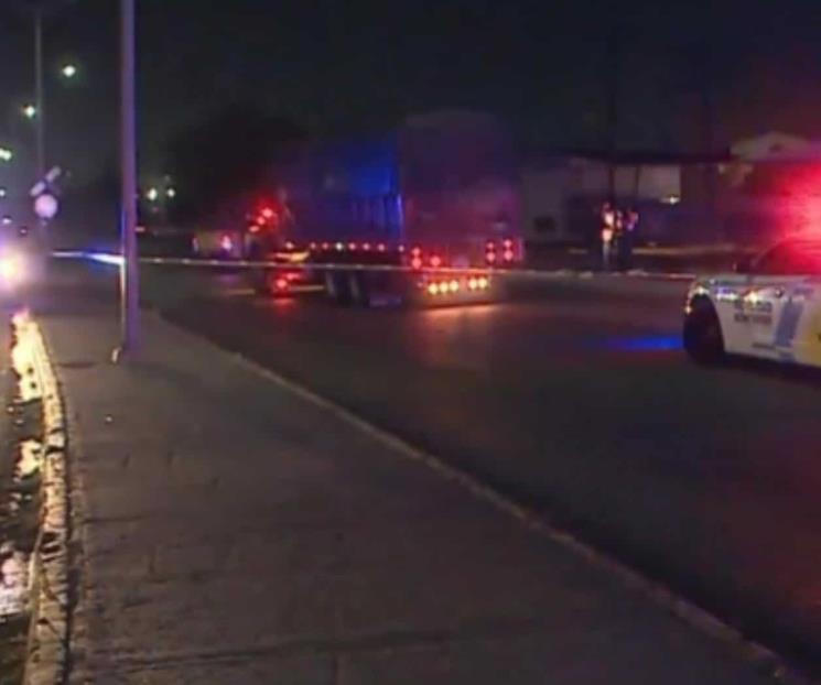 Muere peatón arrollado por camión de carga